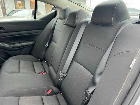 Used 2025 Nissan Altima 2.5 SV image 16