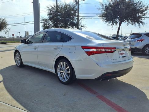 Used 2013 Toyota Avalon Limited image 2
