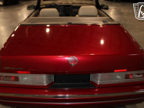 Used 1993 Cadillac Allante image 37