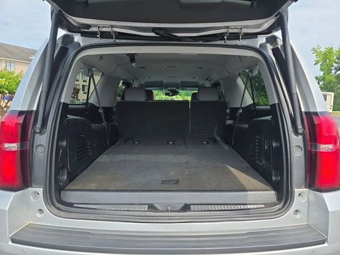 Used 2017 Chevrolet Suburban LT AWD/4WD image 53