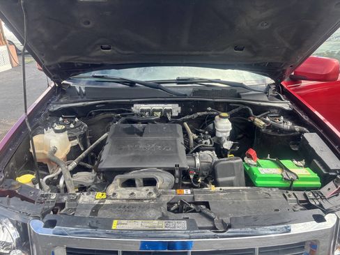 Used 2011 Ford Escape Limited w/ 302A Rapid Spec Order Code image 10