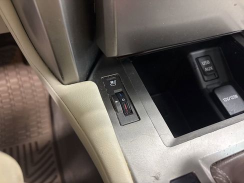 Used 2012 Lexus GX 460 Premium AWD/4WD image 23