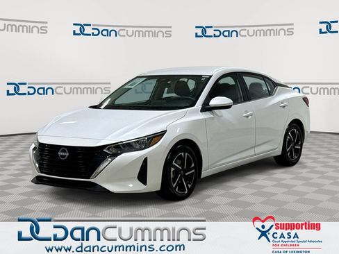 Used 2024 Nissan Sentra SV FWD image 1