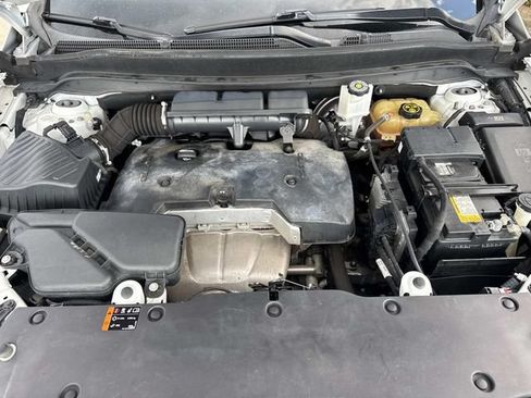 Used 2020 Buick Envision Essence FWD image 9