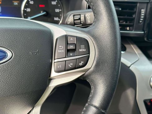 Used 2022 Ford Explorer XLT w/ Equipment Group 202A image 23