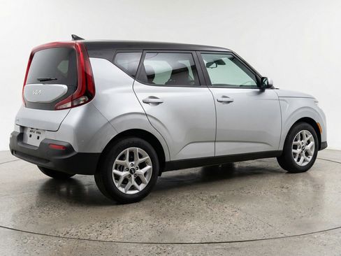Used 2025 Kia Soul LX w/ LX Technology Package image 9