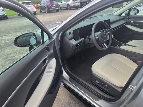 Used 2024 Hyundai Sonata SEL FWD image 5