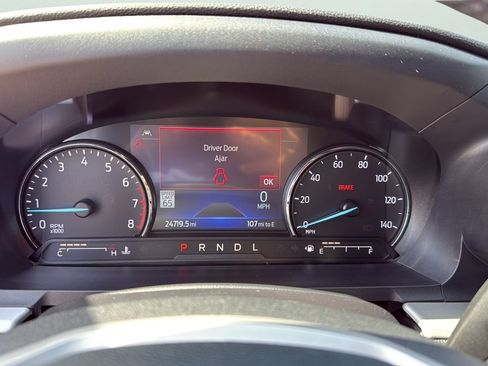 Used 2023 Ford Explorer XLT w/ Equipment Group 202A RWD image 13