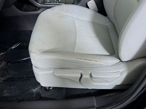 Used 2011 Kia Sorento LX image 17