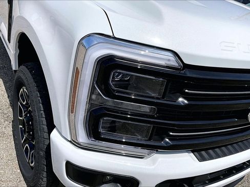 New 2026 Ford F250 Platinum w/ FX4 Off-Road Package AWD/4WD image 34