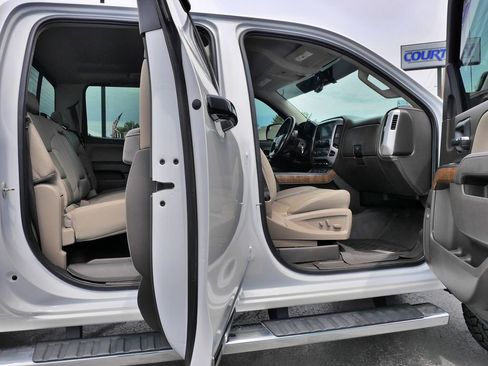 Used 2018 GMC Sierra 1500 SLT w/ SLT Premium Package AWD/4WD image 10