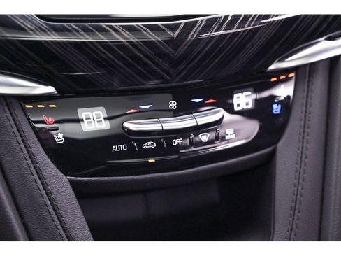 Used 2025 Cadillac XT6 Premium Luxury image 48