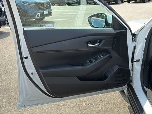 Used 2025 Honda Accord LX image 8