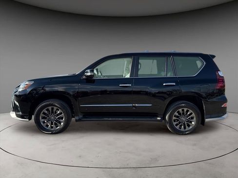 Used 2019 Lexus GX 460 Luxury image 2