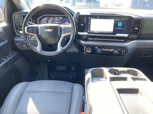Used 2023 Chevrolet Silverado 1500 LT w/ Protection Package AWD/4WD image 9