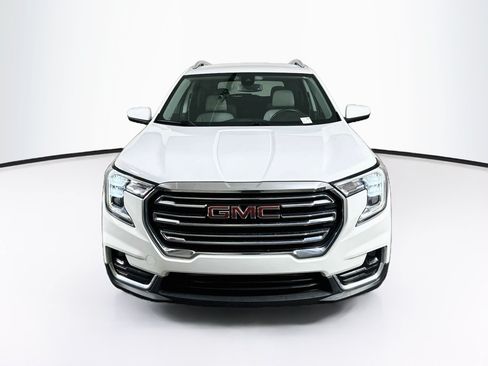 Used 2023 GMC Terrain SLT w/ Infotainment Package II AWD/4WD image 2