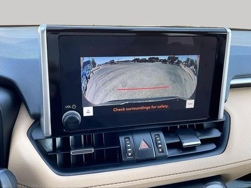 Used 2024 Toyota RAV4 XLE Premium FWD image 26