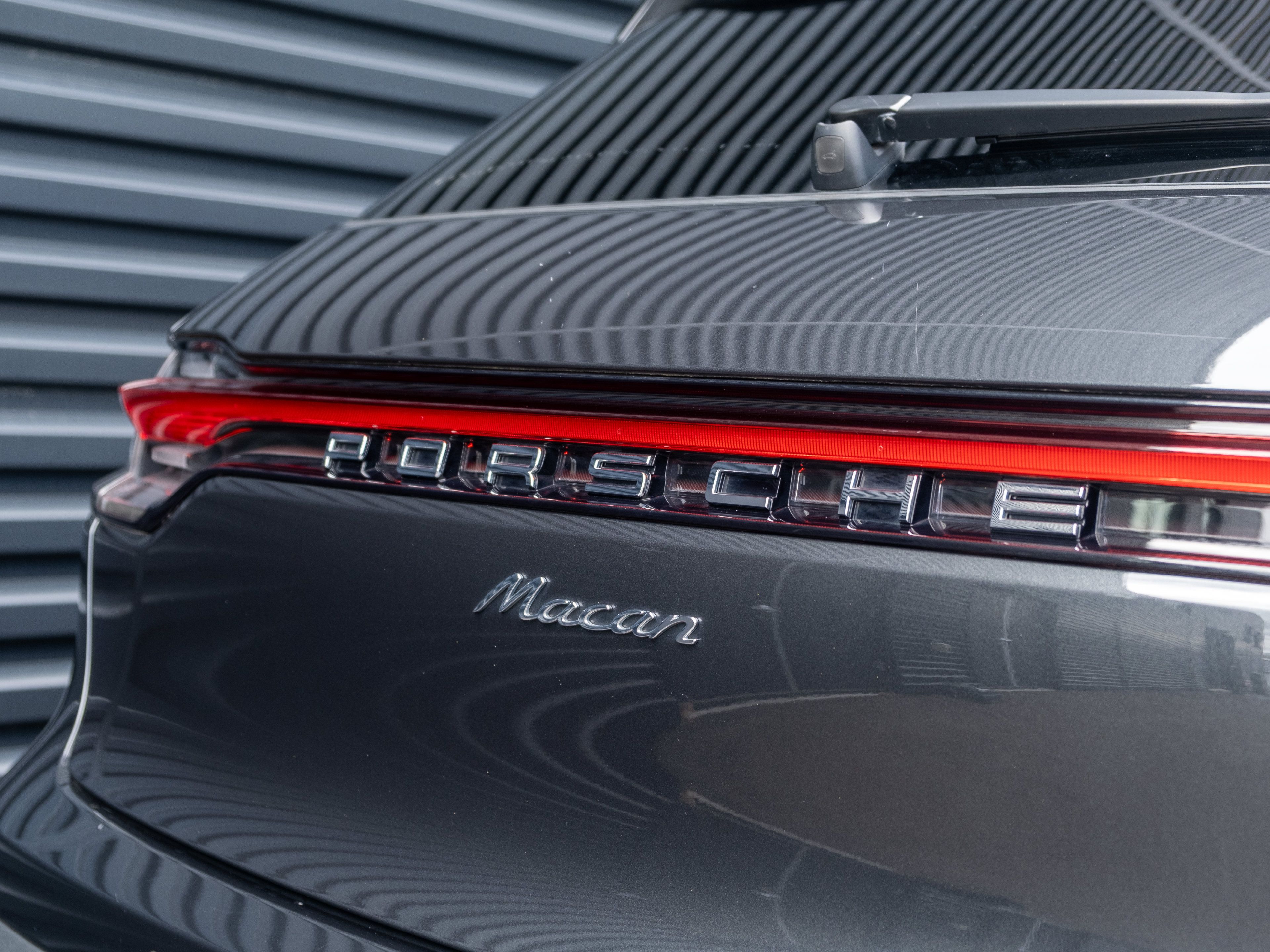 Used 2023 Porsche Macan AWD/4WD image 20