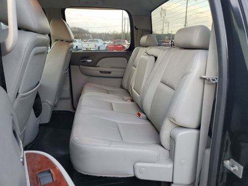 Used 2012 Chevrolet Silverado 2500 LTZ w/ Suspension Package, Off-Road image 5