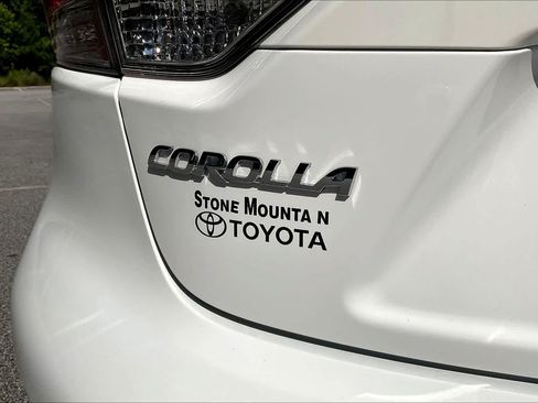 Used 2026 Toyota Corolla LE FWD image 9
