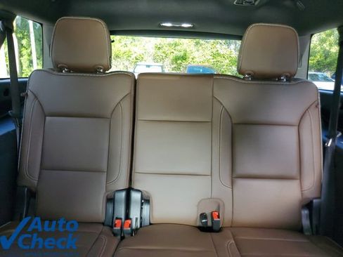 Certified 2021 Chevrolet Suburban High Country w/ Premium Package RWD image 11