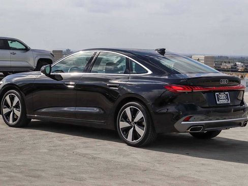 Used 2025 Audi A5 2.0T Premium w/ Convenience Package AWD/4WD image 6