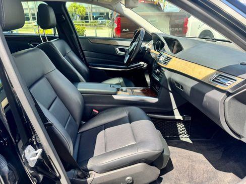 Used 2014 Mercedes-Benz E 350 Sedan image 21