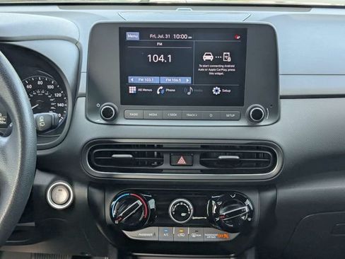 Used 2022 Hyundai Kona SEL FWD image 17