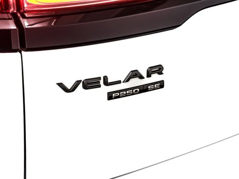 Used 2019 Land Rover Range Rover Velar R-Dynamic SE image 9