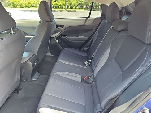 Used 2025 Subaru Crosstrek 2.5i Premium AWD/4WD image 17