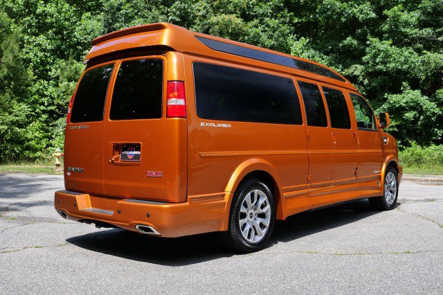Used 2025 GMC Savana 2500 Extended w/ Driver Convenience Package RWD image 34