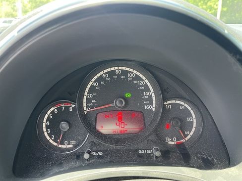 Used 2013 Volkswagen Beetle 2.5 FWD image 20