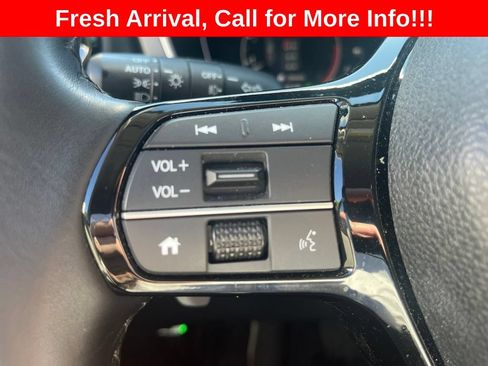 Used 2025 Honda Pilot EX-L image 5