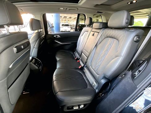Used 2025 BMW X7 xDrive40i image 20