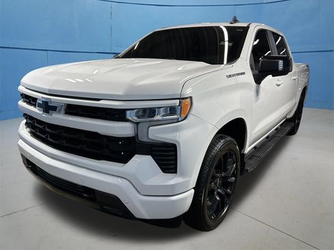 Used 2025 Chevrolet Silverado 1500 RST w/ Convenience Package II AWD/4WD image 5
