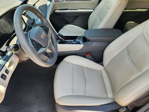 Used 2022 Cadillac XT5 Premium Luxury FWD image 13
