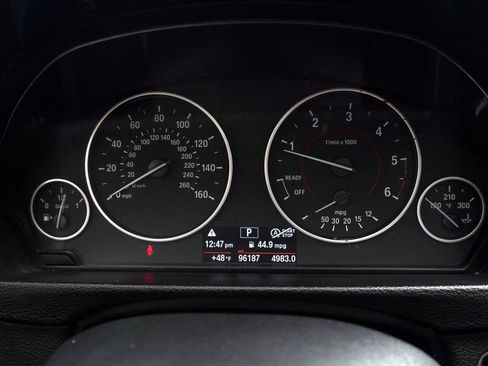 Used 2018 BMW 328d w/ Convenience Package image 27