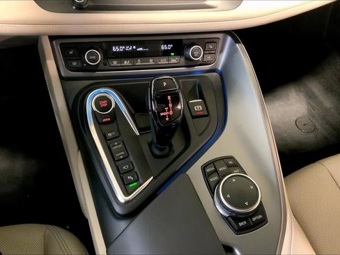 Used 2014 BMW i8 image 34