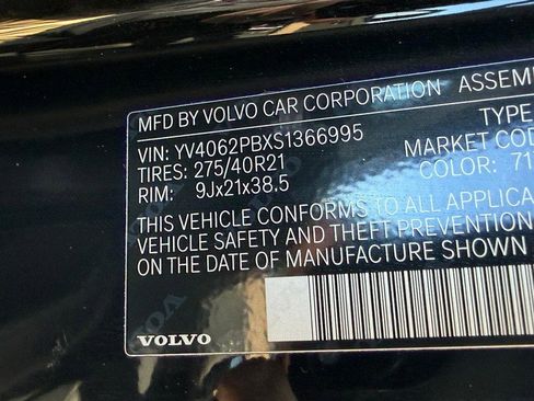 Used 2025 Volvo XC90 B6 Plus image 23