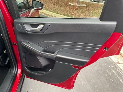 Used 2021 Ford Escape Titanium w/ Class II Trailer Tow Package image 20