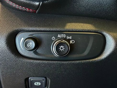 Used 2023 Chevrolet Blazer RS w/ Enhanced Convenience Package image 18