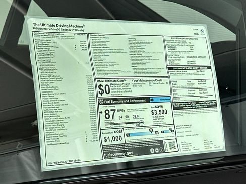 Used 2026 BMW i7 eDrive50 w/ M Sport Package RWD image 29