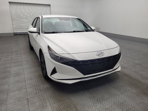 Used 2023 Hyundai Elantra Blue image 14