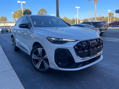 New 2025 Audi SQ5 Premium Plus image 11