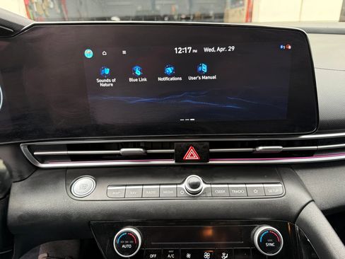 Used 2021 Hyundai Elantra Limited w/ Cargo Package FWD image 40