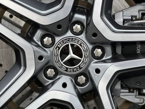 Used 2026 Mercedes-Benz GLS 450 4MATIC image 11