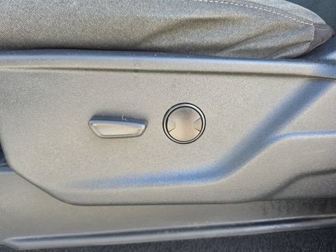 Used 2023 Ford F150 XLT RWD image 15