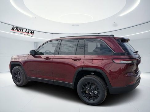 New 2026 Jeep Grand Cherokee Altitude RWD image 5