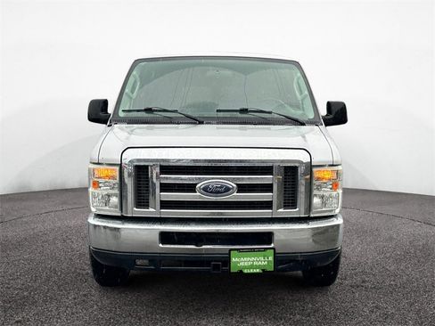 Used 2011 Ford E-350 and Econoline 350 XLT image 8