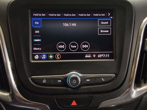 Used 2021 Chevrolet Equinox LT image 25